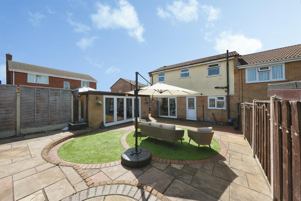 House in Swadlincote, Lower Midway, Midway - View 2