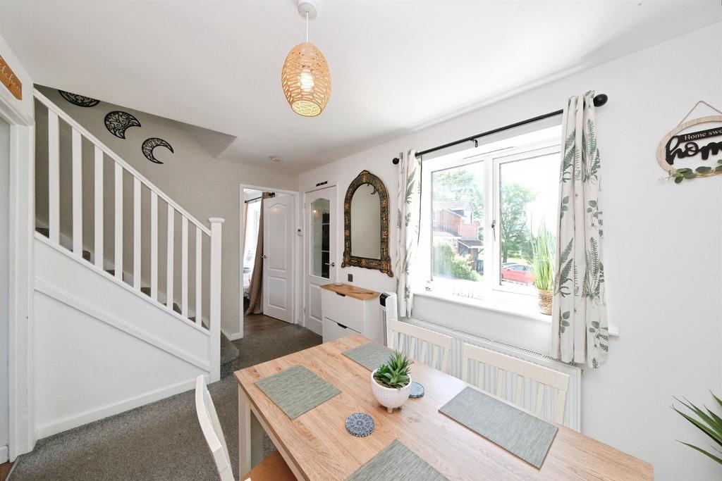 House in Swadlincote, Lower Midway, Midway - More