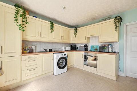 3 bedroom end of terrace house for sale, Charlton Grove, Beeston, Nottingham