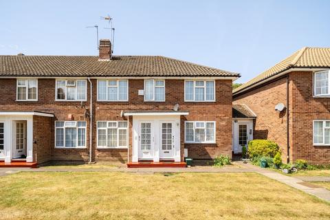 2 bedroom maisonette for sale, Magnolia Court, Kenton, HA3 9UB