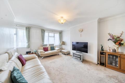 2 bedroom maisonette for sale, Magnolia Court, Kenton, HA3 9UB