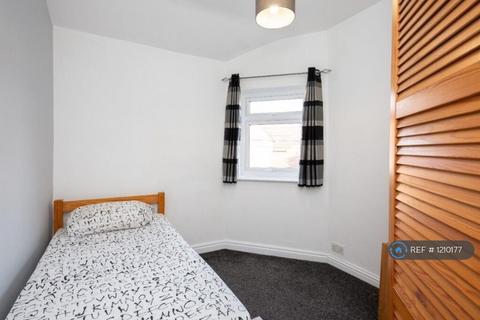 1 bedroom in a house share to rent, Douglas Street, Salford, M7