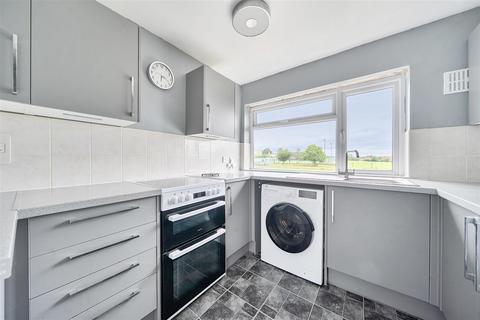 2 bedroom flat for sale, Cherwell Road, Keynsham, Bristol