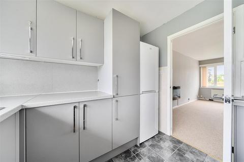 2 bedroom flat for sale, Cherwell Road, Keynsham, Bristol