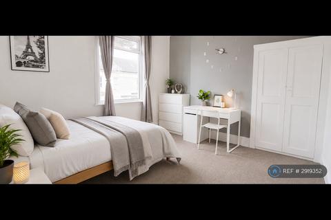 1 bedroom in a house share to rent, Hudson Road, Southsea, PO5