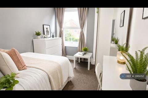 1 bedroom in a house share to rent, Hudson Road, Southsea, PO5
