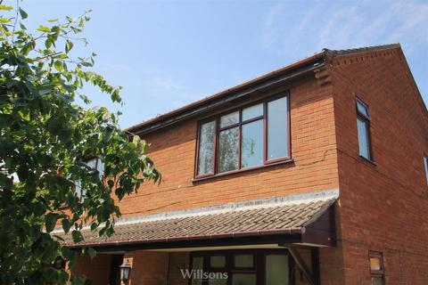 2 bedroom flat for sale, Park Avenue, Skegness