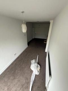 4 bedroom semi-detached house to rent, Neasden, London NW2