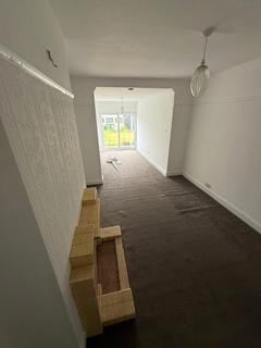 4 bedroom semi-detached house to rent, Neasden, London NW2