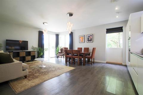 2 bedroom apartment for sale, Seekings Close, Trumpington CB2