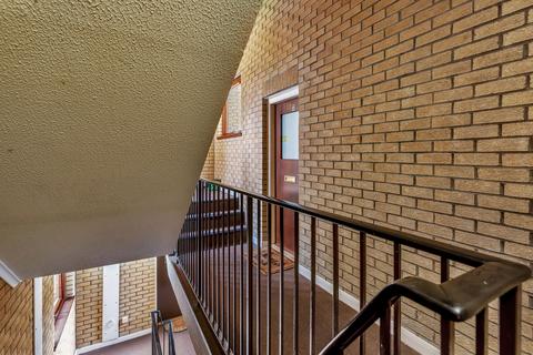 2 bedroom flat for sale, Henry Street, Barrhead, Glasgow, East Renfrewshire