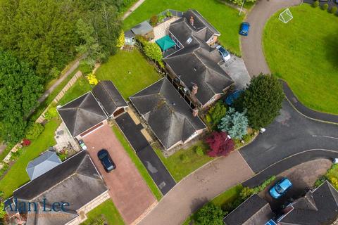 2 bedroom detached bungalow for sale, Oakhill Close, Tytherington, SK10 2US