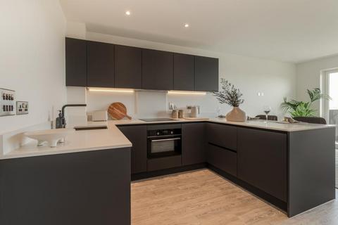 1 bedroom apartment for sale, at Kew Bridge Rise, Brentford TW8