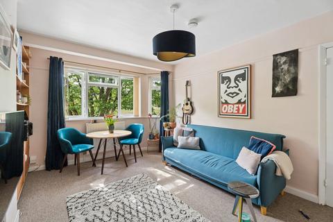 2 bedroom apartment for sale, Garrison Court, Hitchin, SG4