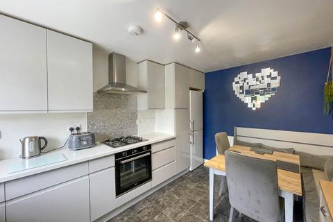 3 bedroom semi-detached house for sale, Gooch Close, Norwich NR12