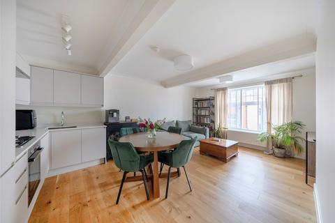 2 bedroom flat for sale, Chequer Street, St. Albans
