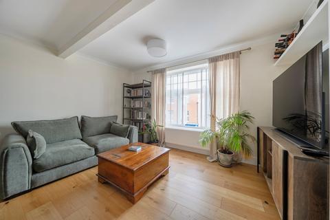 2 bedroom flat for sale, Chequer Street, St. Albans