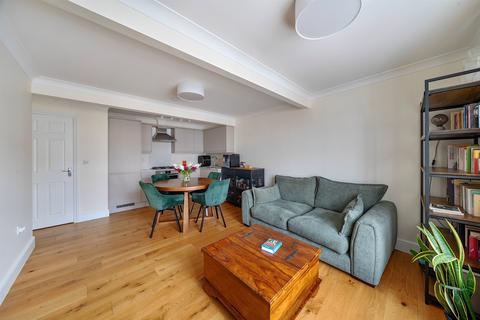 2 bedroom flat for sale, Chequer Street, St. Albans