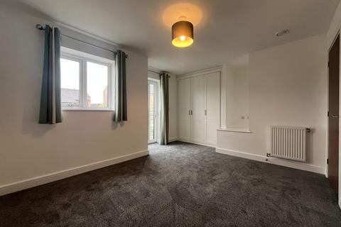 2 bedroom end of terrace house for sale, Hawksbill Way, Peterborough PE2