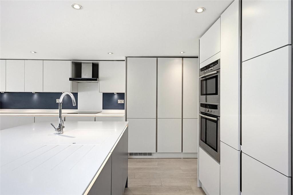 Kitchen/Dining