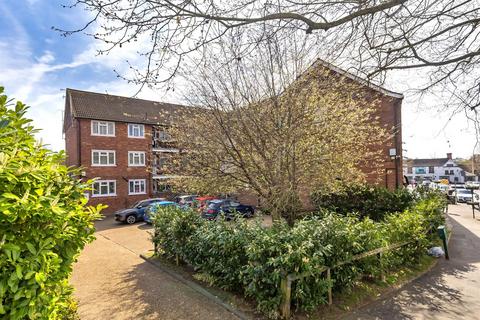 undefined, Forest Drive, Theydon Bois