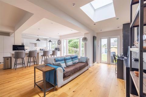 4 bedroom detached house for sale, Bell View, Windsor