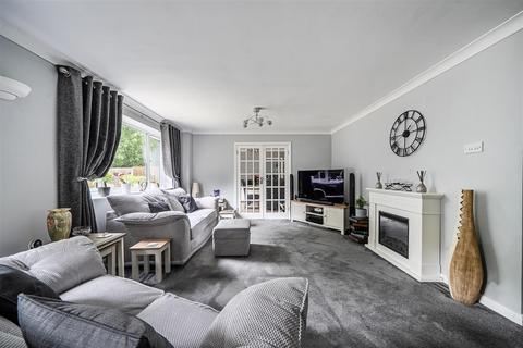 4 bedroom semi-detached house for sale, Ashfield Green, Hampshire GU46