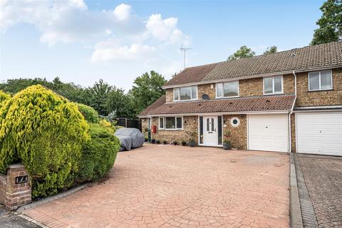 4 bedroom semi-detached house for sale, Ashfield Green, Hampshire GU46