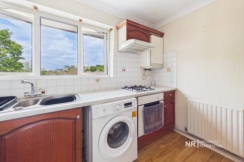 Studio for sale, Sutton SM2
