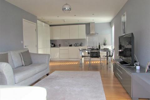 2 bedroom flat to rent, Grade Close, WD6