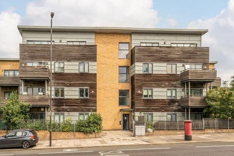 2 bedroom flat for sale, Charlton Road, Charlton