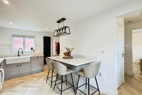 4 bedroom townhouse for sale, Ferris Way, Hilperton