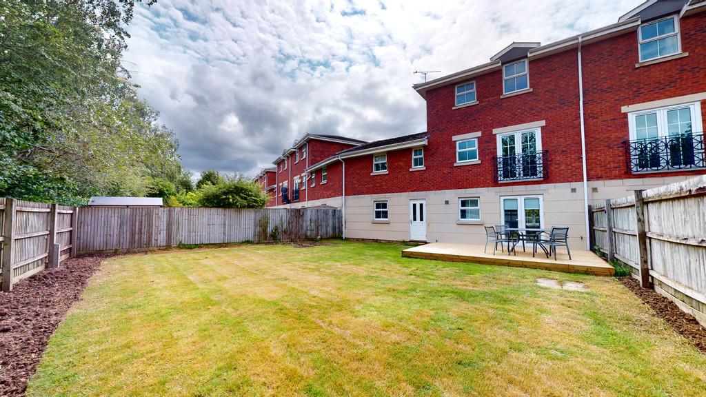Brosnan Drive, Cheltenham