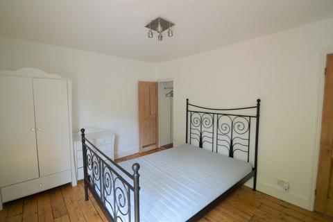 2 bedroom terraced house for sale, Admaston Road, London