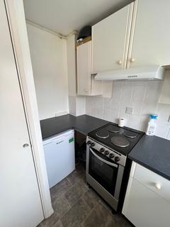 Studio to rent, Broxbourne, EN10