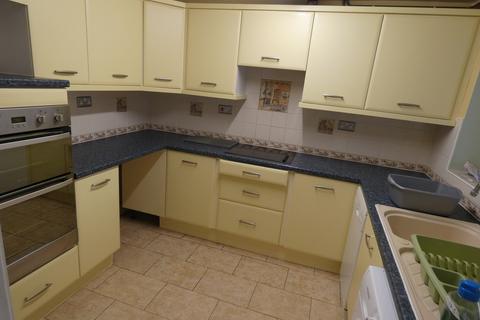3 bedroom semi-detached house to rent, Kempston MK42