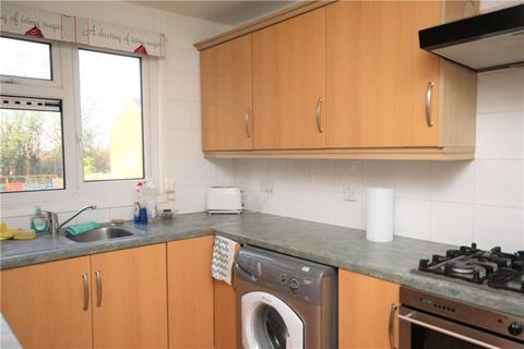 3 bedroom apartment to rent, Park Barn Drive