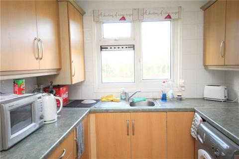 3 bedroom apartment to rent, Park Barn Drive