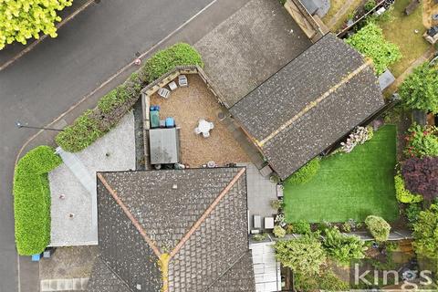 3 bedroom end of terrace house for sale, Jules Thorn Avenue, Enfield