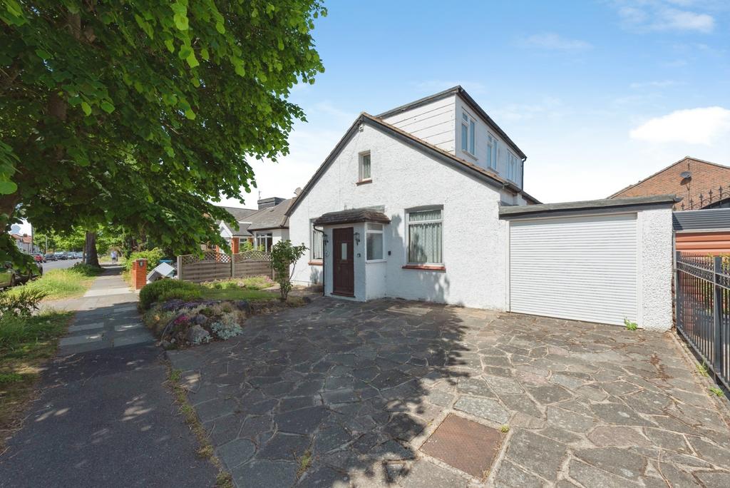 3 bedroom bungalow for sale