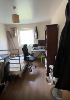 3 bedroom house of multiple occupation to rent, Chamberlain Close, Ilford IG1