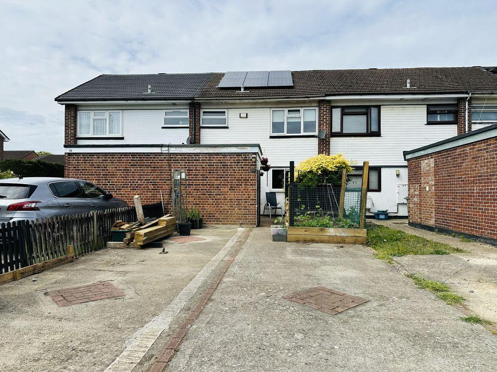 3 bedroom terraced house for sale in Epsom on OnTheMarket 3 bedroom terraced house for sale in Epsom on OnTheMarket