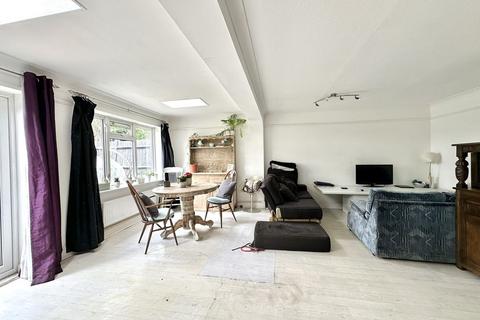 3 bedroom terraced house for sale, Eleanor Avenue, Epsom