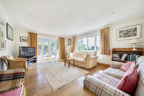 4 bedroom detached house for sale, Tenterden Road, Biddenden