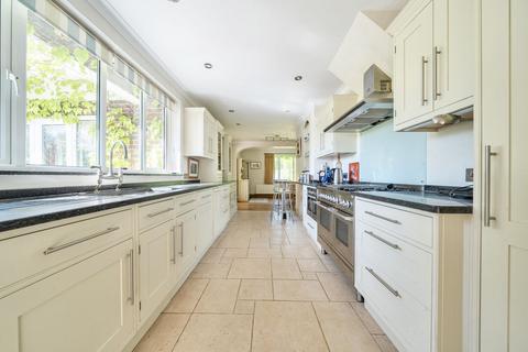 4 bedroom detached house for sale, Tenterden Road, Biddenden