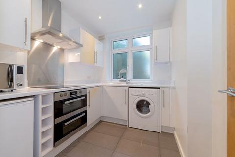 1 bedroom apartment to rent, Wellesley Court,  HEATING AND HOTWATER INCLUDED