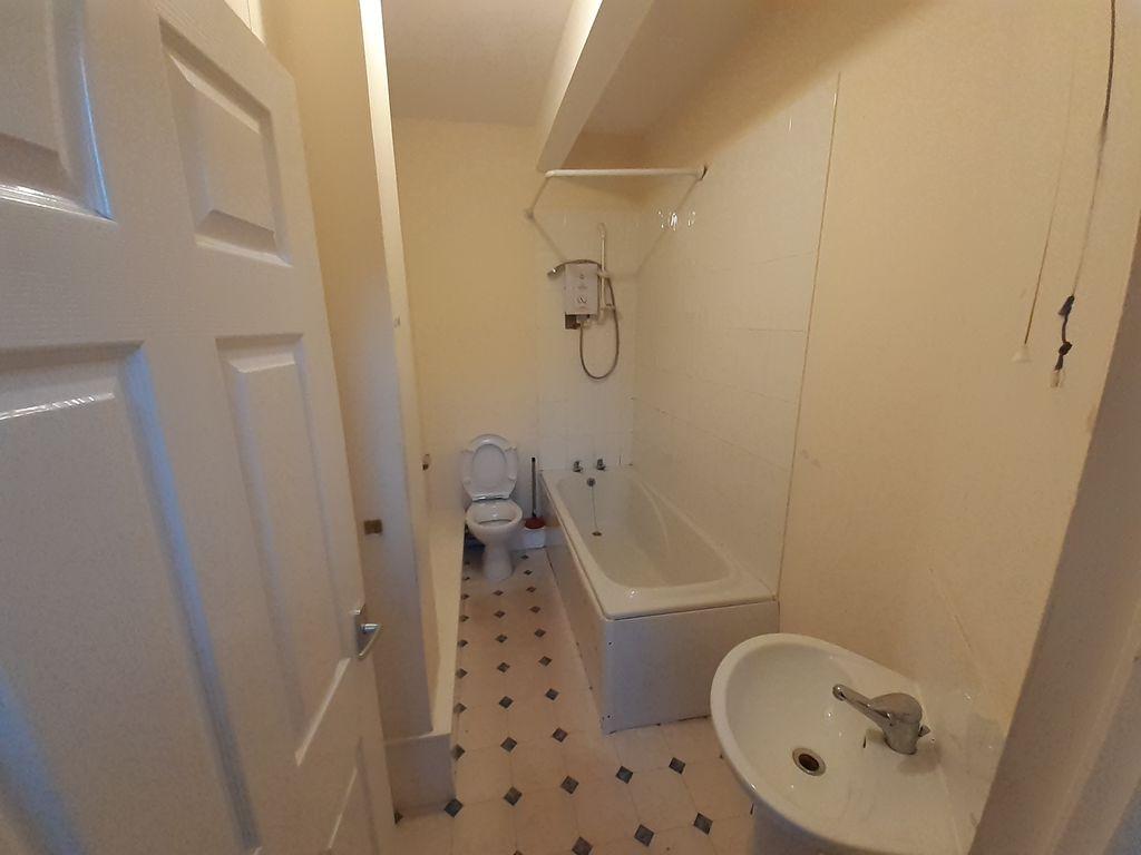 Apartment in Leicester, Aylestone Park - View 3