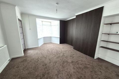 3 bedroom semi-detached house to rent, Edgware Road, Birmingham B23