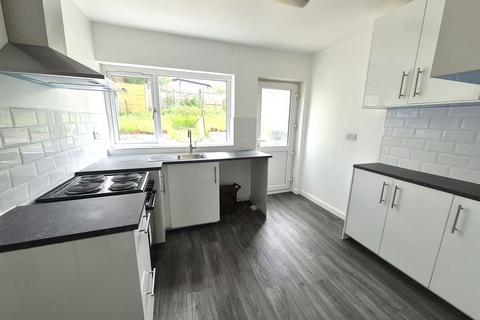 3 bedroom semi-detached house to rent, Edgware Road, Birmingham B23