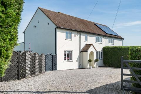 4 bedroom semi-detached house for sale, Middle Farm Cottages, Buntingford SG9